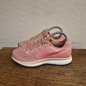 Nike Women's Pink Running Shoes
